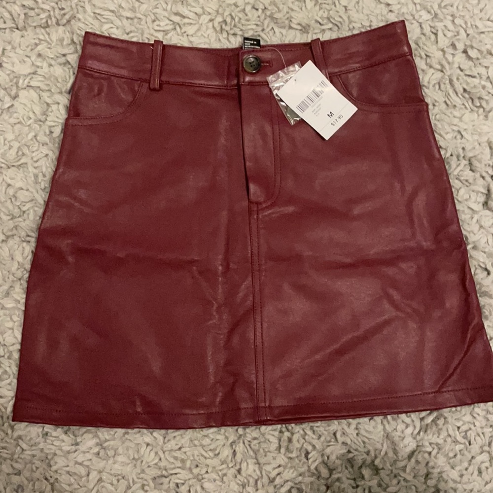 Faux leather mini skirt